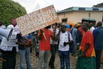 Côte dÂ’Ivoire : Les burkinabés contestent le prix de leur  nouvelle carte consulaire à  Abidjan 
